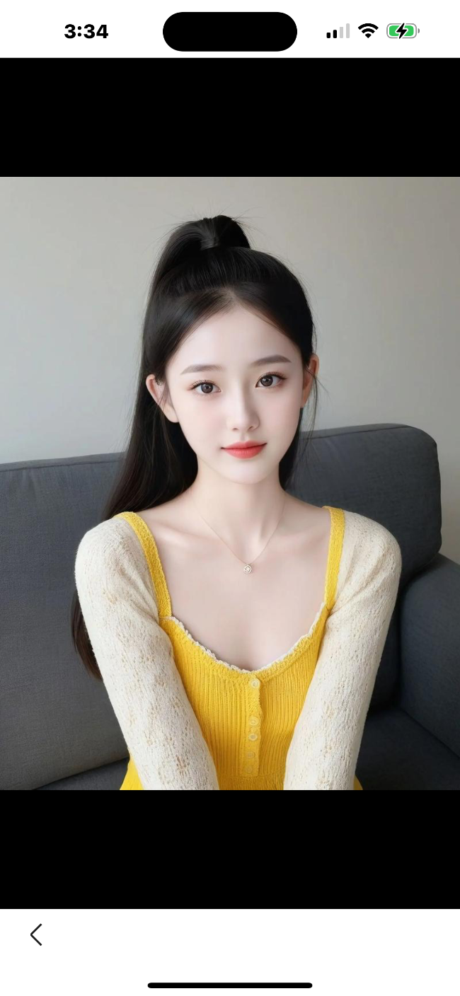 肤白高挑的阳光女孩