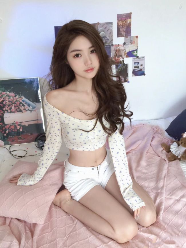 站长验证 00后 火辣身材