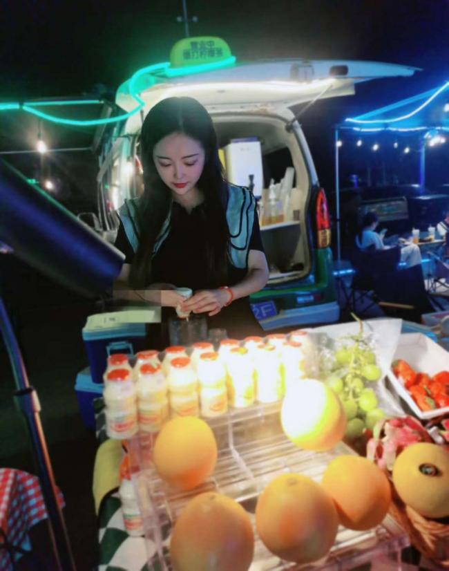 奶茶小妹